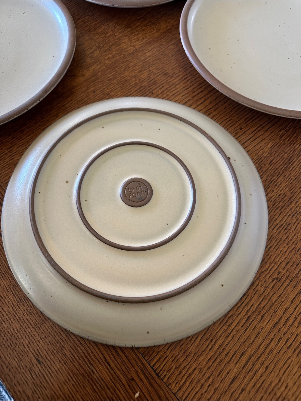 East Fork Dinner Plates - Set of 4 in panna cotta - Picture 2 of 2